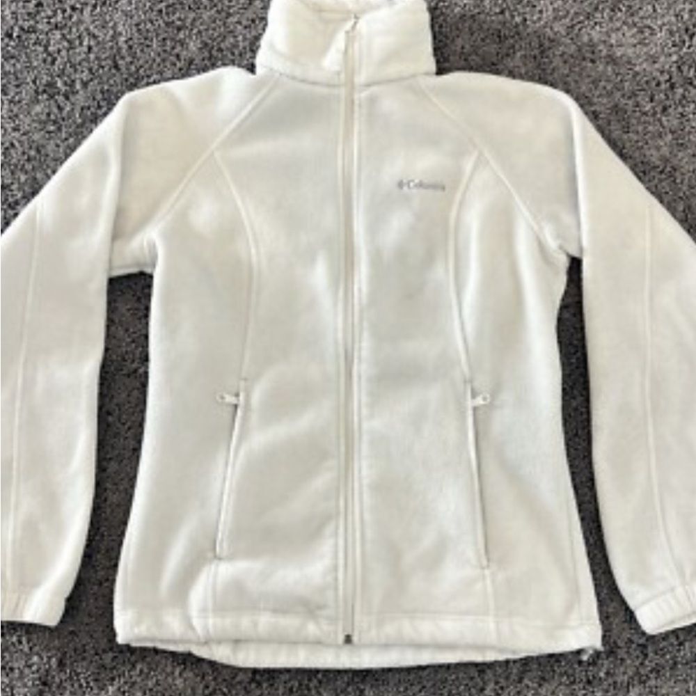 Columbia Soft White Fleece Jacket warm outdoor hiking camping